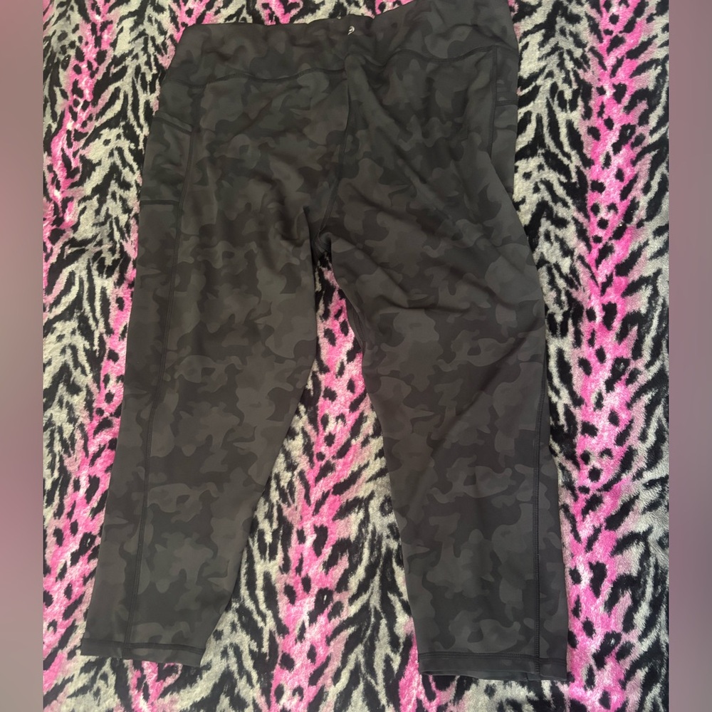 Camo Capri Leggings